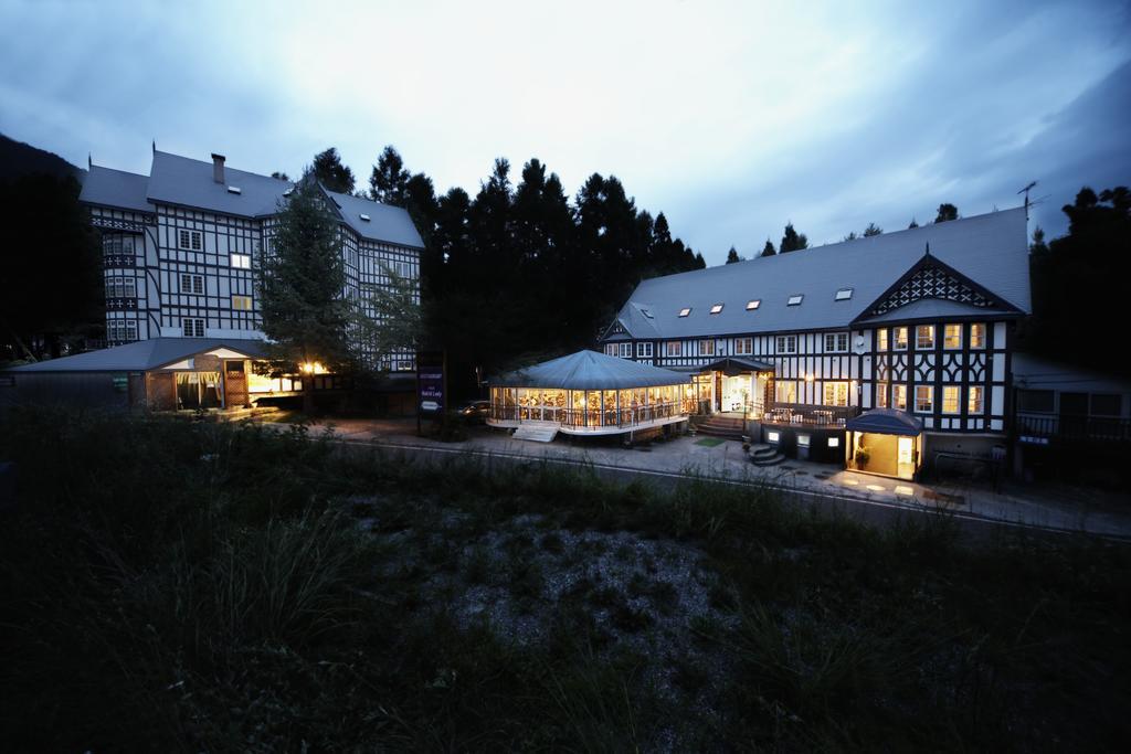 Hakuba Sun Valley Hotel Buitenkant foto